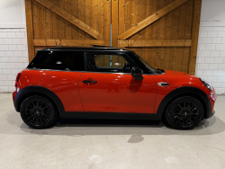 Mini Cooper 1.5 Apple carplay/Clima/Leder/Head up
