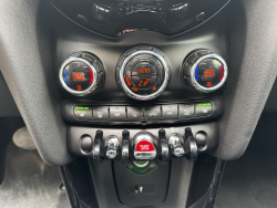 Mini Cooper 1.5 Apple carplay/Clima/Leder/Head up