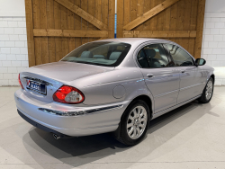 Jaguar X-Type 2.5 V6 Executive youngtimer nieuwstaat