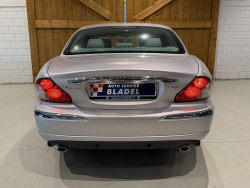 Jaguar X-Type 2.5 V6 Executive youngtimer nieuwstaat
