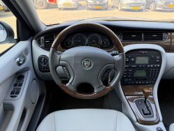 Jaguar X-Type 2.5 V6 Executive youngtimer nieuwstaat